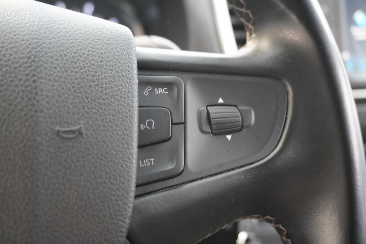 Peugeot Expert 2.0 BlueHDI L2 145PK AUTOMAAT EURO 6 - Airco - PDC - Camera - €15.900,- Excl. Peugeot Expert 2.0 BlueHDI L2 145PK AUTOMAAT EURO 6 - Airco - PDC - Camera - €15.900,- Excl.