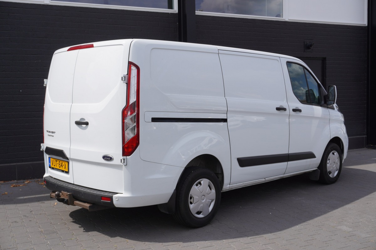 Ford Transit Custom 2.0 TDCI EURO 6 - Airco - Cruise - PDC - € 12.950,- Excl.
