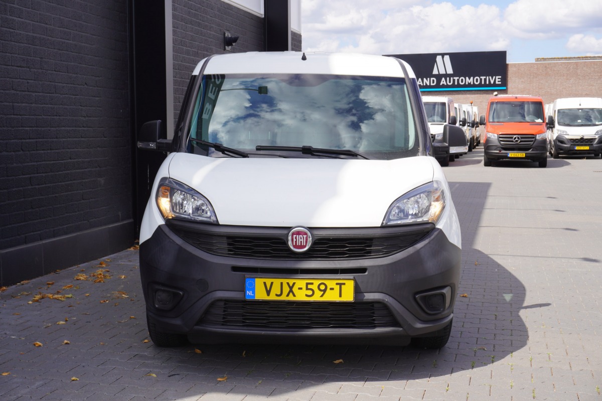 Fiat Doblò Cargo 1.3 MJ EURO 6 - Airco - Start/Stop - NAP - € 9.900,- Excl. Fiat Doblò Cargo 1.3 MJ EURO 6 - Airco - Start/Stop - NAP - € 9.900,- Excl.
