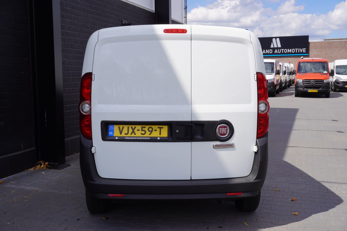 Fiat Doblò Cargo 1.3 MJ EURO 6 - Airco - Start/Stop - NAP - € 9.900,- Excl. Fiat Doblò Cargo 1.3 MJ EURO 6 - Airco - Start/Stop - NAP - € 9.900,- Excl.