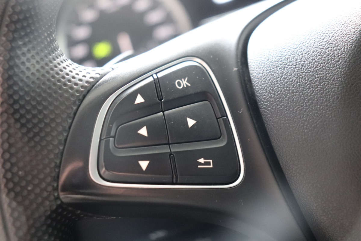 Mercedes-Benz Vito 114 CDI XL AUTOMAAT EURO 6 - Airco - Navi - Cruise € 19.900,- Excl.
