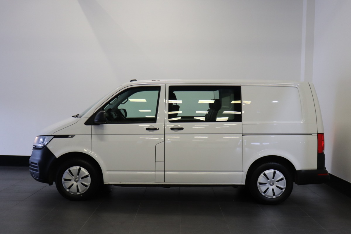 Volkswagen Transporter 2.0 TDI 150PK Automaat Dubbele Cabine EURO 6 - Airco - Cruise - Camera - € 18.900,- Excl. Volkswagen Transporter 2.0 TDI 150PK Automaat Dubbele Cabine EURO 6 - Airco - Cruise - Camera - € 18.900,- Excl.