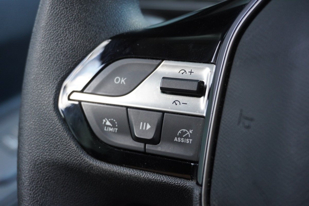 Peugeot Partner 1.5 BlueHDi 102PK L2 EURO 6 - Airco - Cruise - Camera - €16.950,- Excl. Peugeot Partner 1.5 BlueHDi 102PK L2 EURO 6 - Airco - Cruise - Camera - €16.950,- Excl.