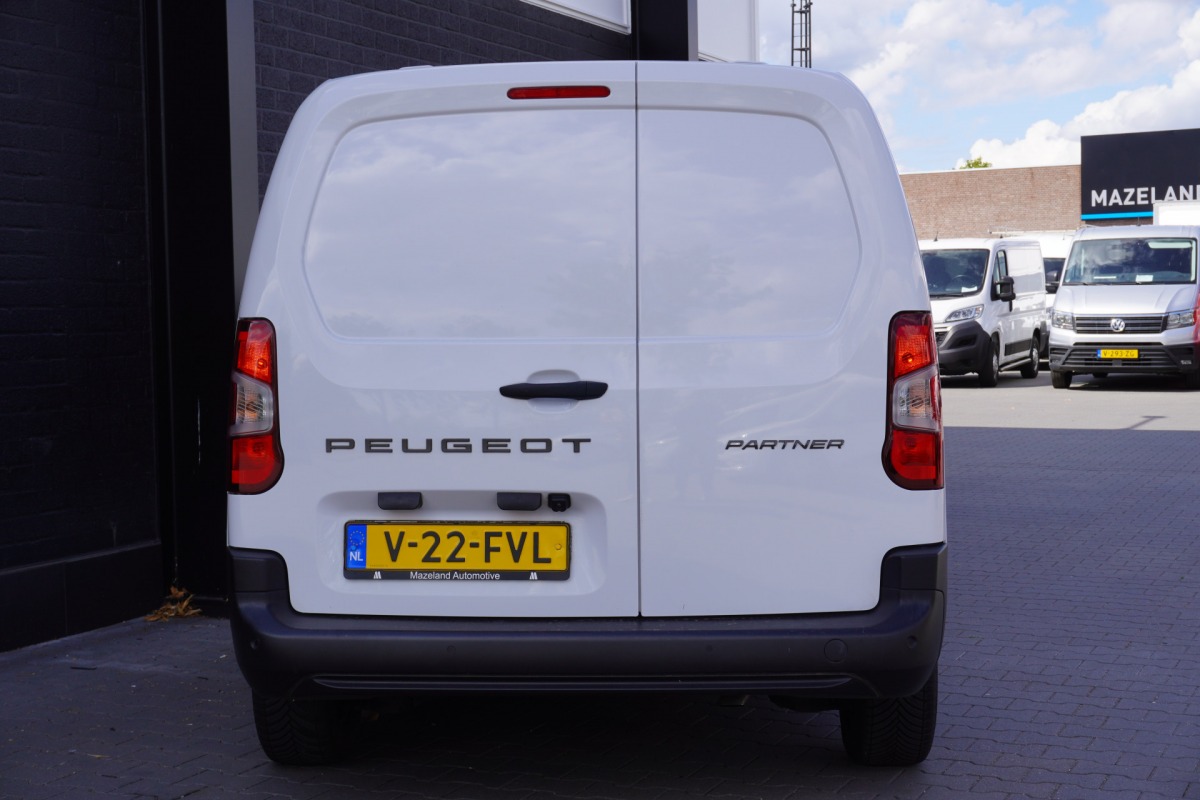 Peugeot Partner 1.5 BlueHDi 102PK L2 EURO 6 - Airco - Cruise - Camera - €16.950,- Excl. Peugeot Partner 1.5 BlueHDi 102PK L2 EURO 6 - Airco - Cruise - Camera - €16.950,- Excl.