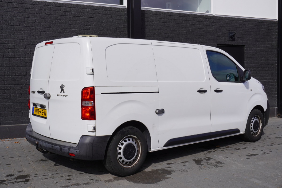 Peugeot Expert 1.5 BlueHDI 102PK EURO 6 - Airco - Navi - Cruise - €11.950,- Excl. Peugeot Expert 1.5 BlueHDI 102PK EURO 6 - Airco - Navi - Cruise - €11.950,- Excl.
