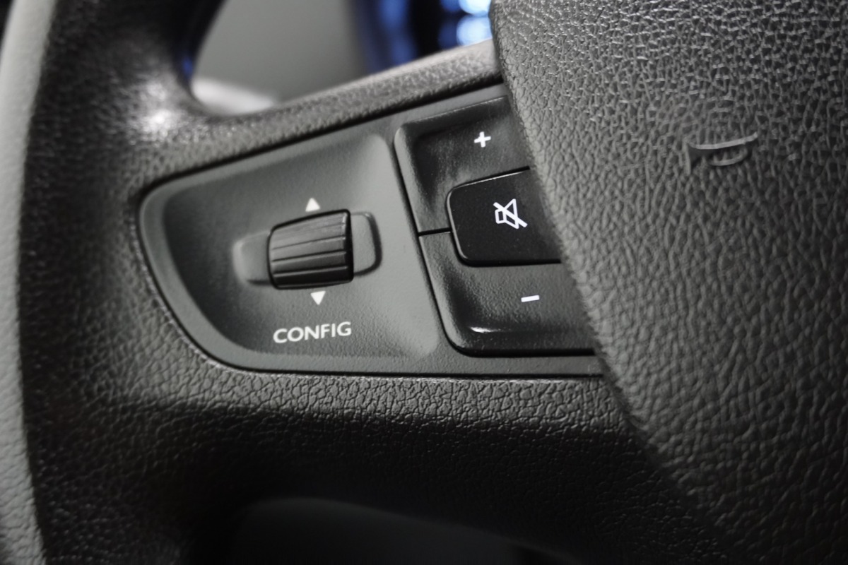 Opel Vivaro 1.5 CDTI L3 EURO 6 - Airco - Navi - Cruise - €12.950,- Excl. Opel Vivaro 1.5 CDTI L3 EURO 6 - Airco - Navi - Cruise - €12.950,- Excl.