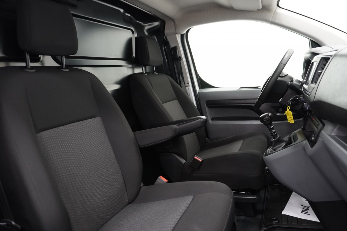 Opel Vivaro 1.5 CDTI L3 EURO 6 - Airco - Navi - Cruise - €12.950,- Excl. Opel Vivaro 1.5 CDTI L3 EURO 6 - Airco - Navi - Cruise - €12.950,- Excl.
