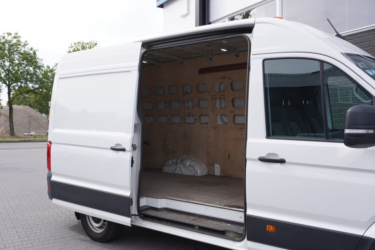 Volkswagen Crafter 2.0 TDI 140PK L3H3 4Motion EURO 6 - Airco - Cruise - PDC - €21.950,- Excl.