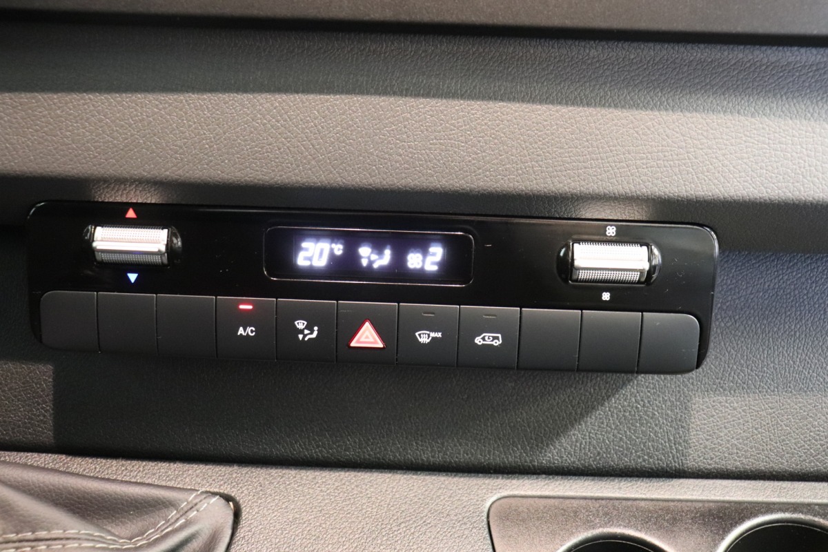 Mercedes-Benz Sprinter 311 2.2 CDI L2H2 EURO 6 - A/C Climate - Camera - €16.900,- Excl. Mercedes-Benz Sprinter 311 2.2 CDI L2H2 EURO 6 - A/C Climate - Camera - €16.900,- Excl.