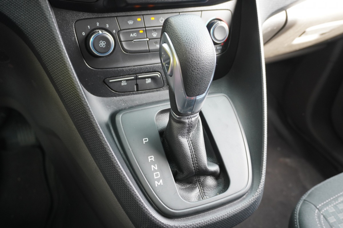 Ford Transit Connect 1.5 EcoBlue 100PK Automaat EURO 6 - Airco - Navi - Cruise - €11.950,- Excl. Ford Transit Connect 1.5 EcoBlue 100PK Automaat EURO 6 - Airco - Navi - Cruise - €11.950,- Excl.