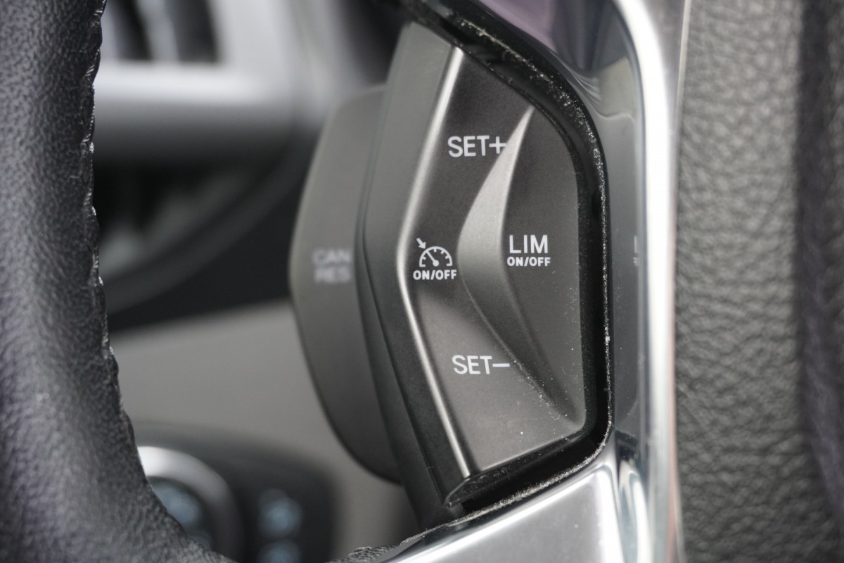 Ford Transit Connect 1.5 EcoBlue 100PK Automaat EURO 6 - Airco - Navi - Cruise - €11.950,- Excl. Ford Transit Connect 1.5 EcoBlue 100PK Automaat EURO 6 - Airco - Navi - Cruise - €11.950,- Excl.