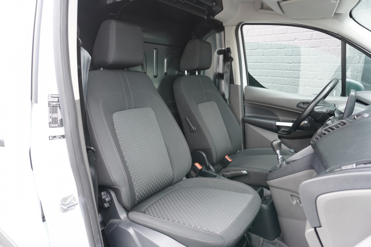 Ford Transit Connect 1.5 EcoBlue 100PK EURO 6 - Airco - Navi - Cruise - €12.950,- Excl. Ford Transit Connect 1.5 EcoBlue 100PK EURO 6 - Airco - Navi - Cruise - €12.950,- Excl.