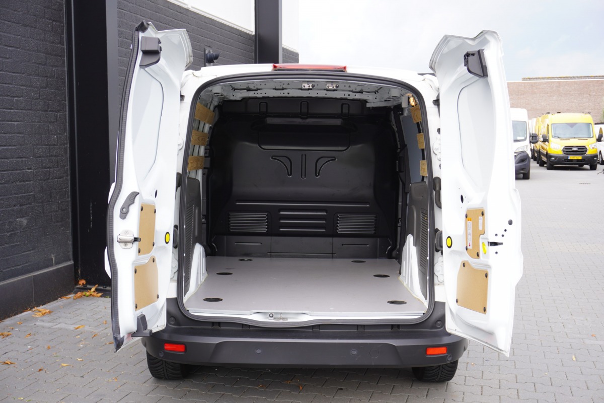 Ford Transit Connect 1.5 EcoBlue 100PK EURO 6 - Airco - Navi - Cruise - €12.950,- Excl. Ford Transit Connect 1.5 EcoBlue 100PK EURO 6 - Airco - Navi - Cruise - €12.950,- Excl.