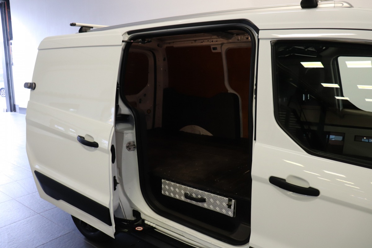 Ford Transit Connect 1.5 EcoBlue 100PK L2 - Airco - Cruise - Trekhaak - Verw. voorruit - €8.450,- Ex. BTW Ford Transit Connect 1.5 EcoBlue 100PK L2 - Airco - Cruise - Trekhaak - Verw. voorruit - €8.450,- Ex. BTW