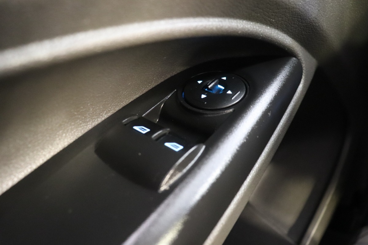 Ford Transit Connect 1.5 EcoBlue 100PK L2 - Airco - Cruise - Trekhaak - Verw. voorruit - €8.450,- Ex. BTW Ford Transit Connect 1.5 EcoBlue 100PK L2 - Airco - Cruise - Trekhaak - Verw. voorruit - €8.450,- Ex. BTW