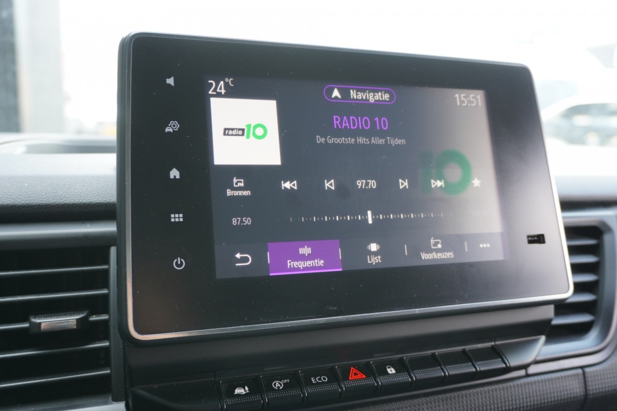 Renault Trafic 2.0 dCi 110PK EURO 6 - Airco - Navi - Cruise - €13.499,- Excl. Renault Trafic 2.0 dCi 110PK EURO 6 - Airco - Navi - Cruise - €13.499,- Excl.