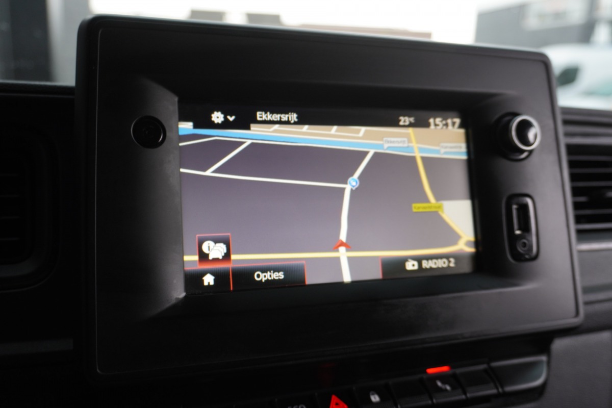 Renault Master 2.3 dCi 135PK EURO 6 - Airco - Navi - Cruise - €14.900,- Excl. Renault Master 2.3 dCi 135PK EURO 6 - Airco - Navi - Cruise - €14.900,- Excl.
