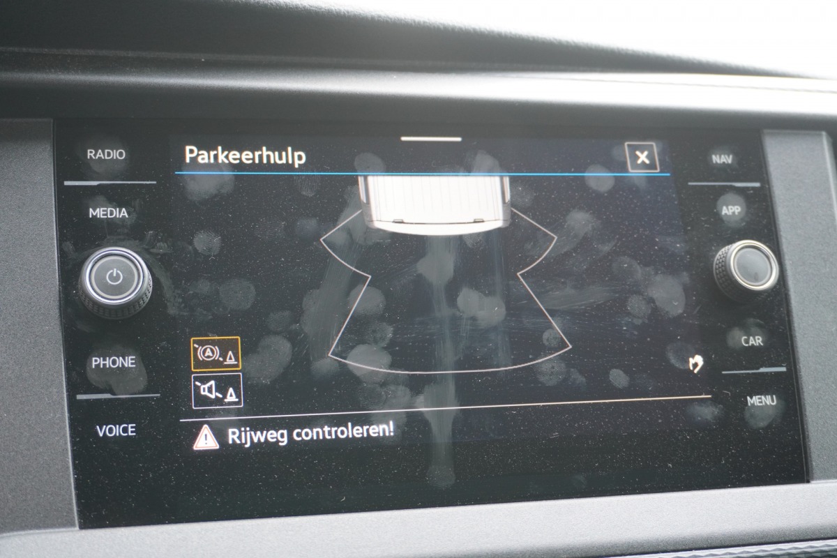 Volkswagen Transporter 2.0 TDI 150PK EURO 6 - Airco - Navi - Cruise - €14.900,- Excl. Volkswagen Transporter 2.0 TDI 150PK EURO 6 - Airco - Navi - Cruise - €14.900,- Excl.