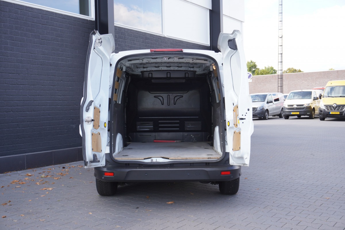 Ford Transit Connect 1.5 EcoBlue L2 2x Schuifdeur 100PK EURO 6 - Airco - Navi - Camera - €12.900,- Excl. Ford Transit Connect 1.5 EcoBlue L2 2x Schuifdeur 100PK EURO 6 - Airco - Navi - Camera - €12.900,- Excl.