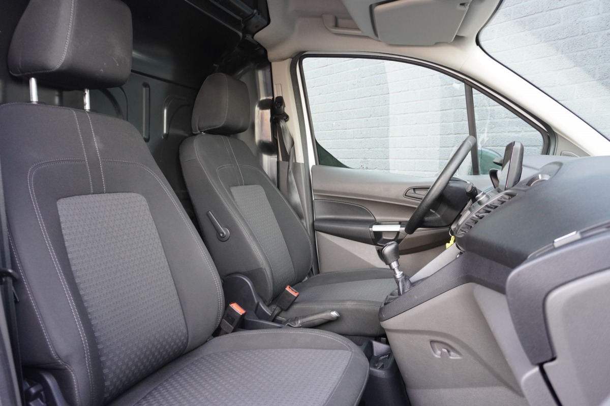 Ford Transit Connect 1.5 EcoBlue L2 2x Schuifdeur 100PK EURO 6 - Airco - Navi - Camera - €12.900,- Excl. Ford Transit Connect 1.5 EcoBlue L2 2x Schuifdeur 100PK EURO 6 - Airco - Navi - Camera - €12.900,- Excl.