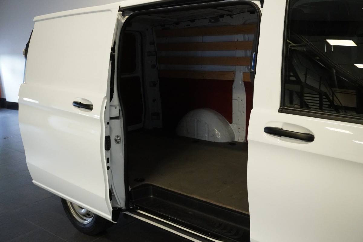 Mercedes-Benz Vito 110 CDI Lang EURO 6 - Airco - Cruise - Trekhaak - €15.900,- Excl.