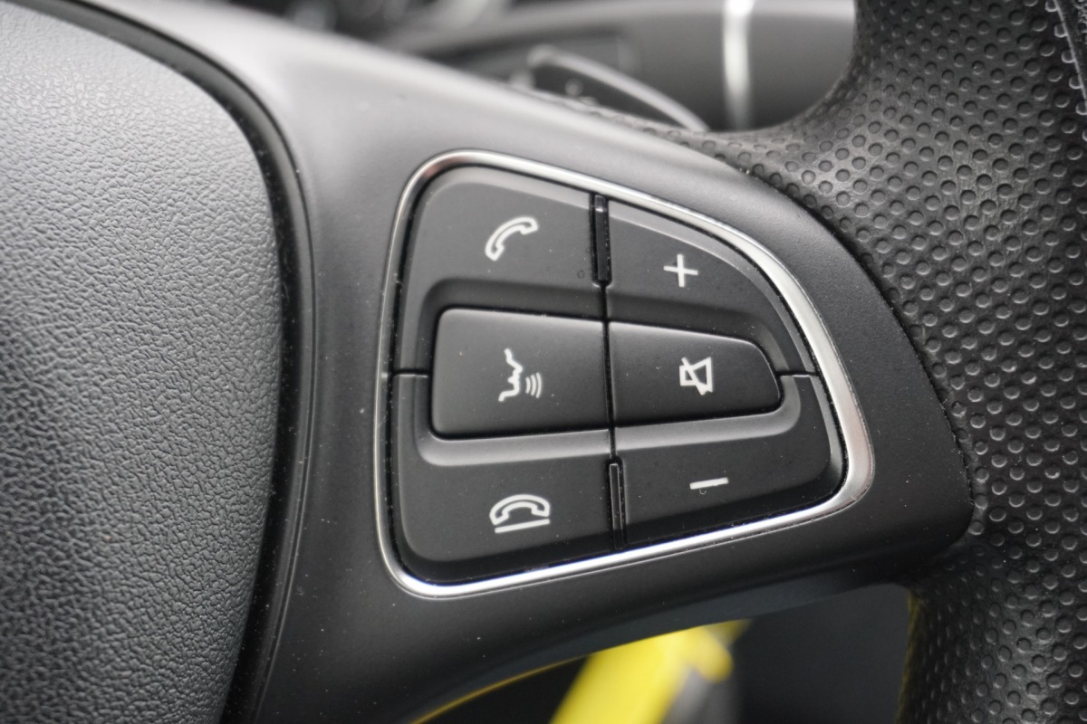 Mercedes-Benz Vito 114 CDI Lang Automaat EURO 6 - AC/Climate - Cruise - Camera - € 16.900,- Excl.