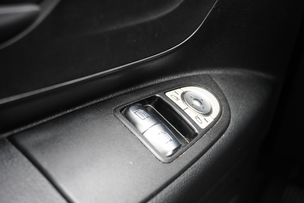 Mercedes-Benz Vito 114 CDI Lang Automaat EURO 6 - AC/Climate - Cruise - Camera - € 16.900,- Excl.