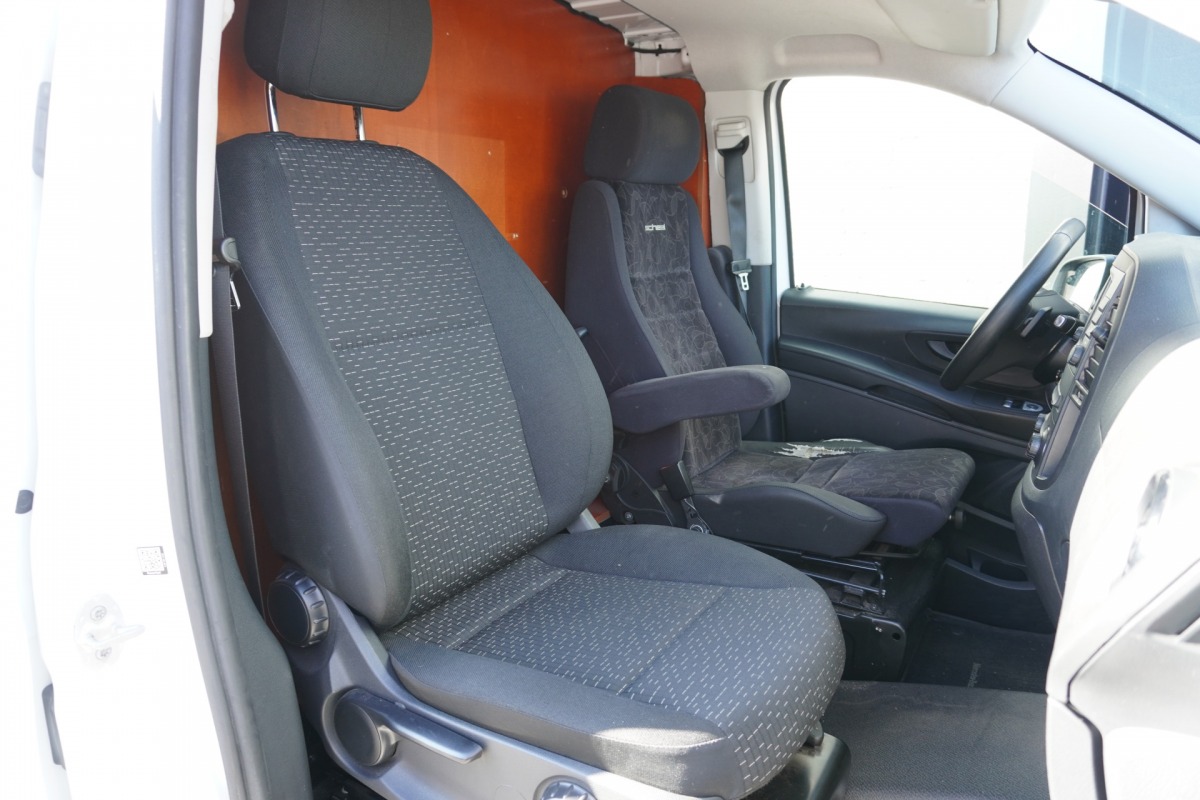 Mercedes-Benz Vito 114 CDI XL Automaat 2x Schuifdeur EURO 6 - AC/Climate - Navi - Cruise - €16.900,- Excl. Mercedes-Benz Vito 114 CDI XL Automaat 2x Schuifdeur EURO 6 - AC/Climate - Navi - Cruise - €16.900,- Excl.