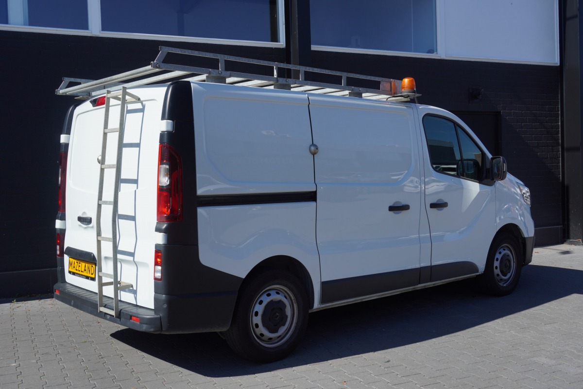 Renault Trafic 2.0 dCi 130PK EURO 6 Airco - Navi - Cruise - €15.950,- Excl.