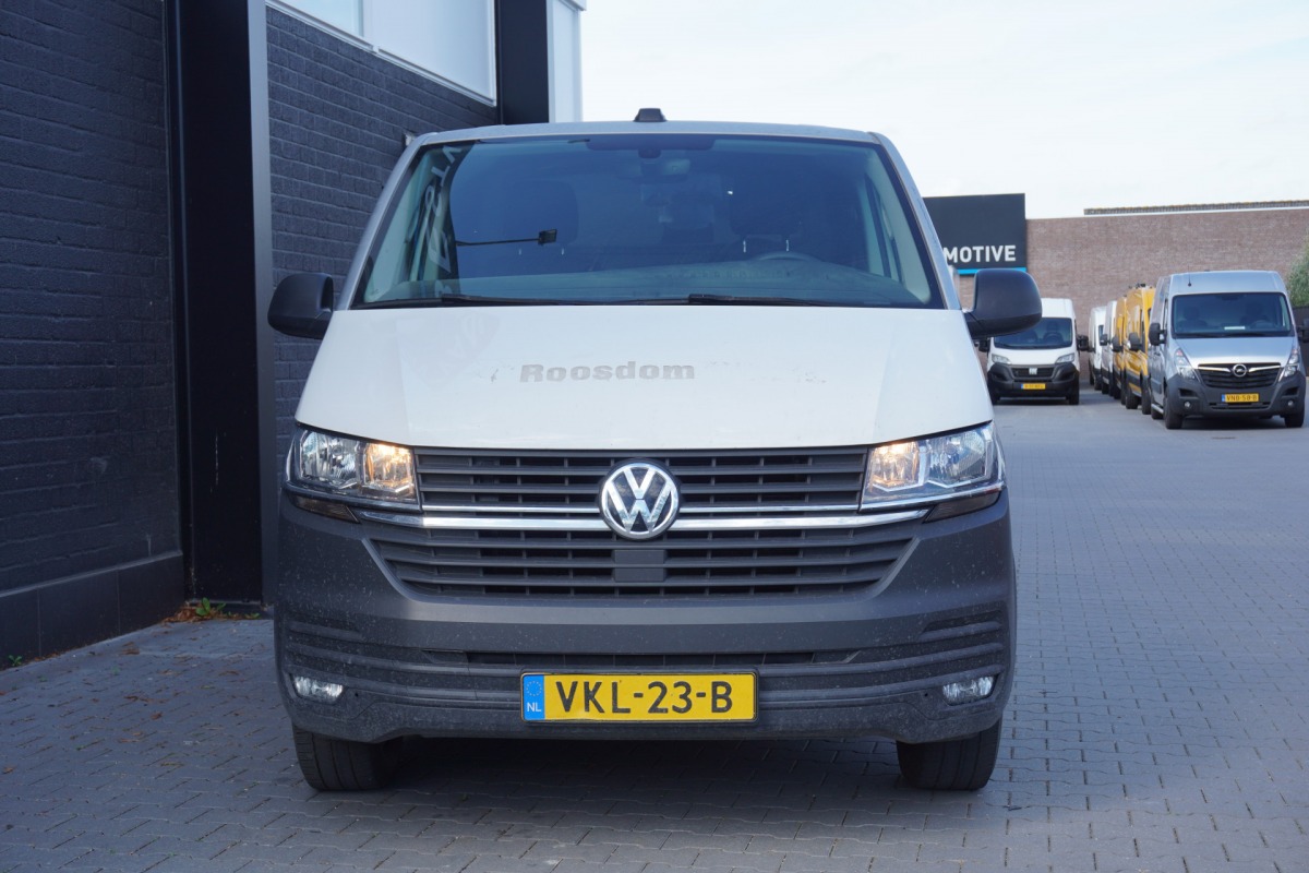 Volkswagen Transporter 2.0 TDI L2 EURO 6 - Airco - Navi - Cruise - €13.950,- Excl.