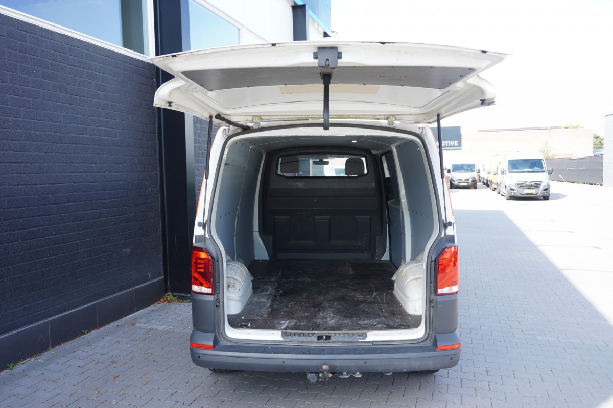 Volkswagen Transporter 2.0 TDI L2 EURO 6 - Airco - Navi - Cruise - €13.950,- Excl.