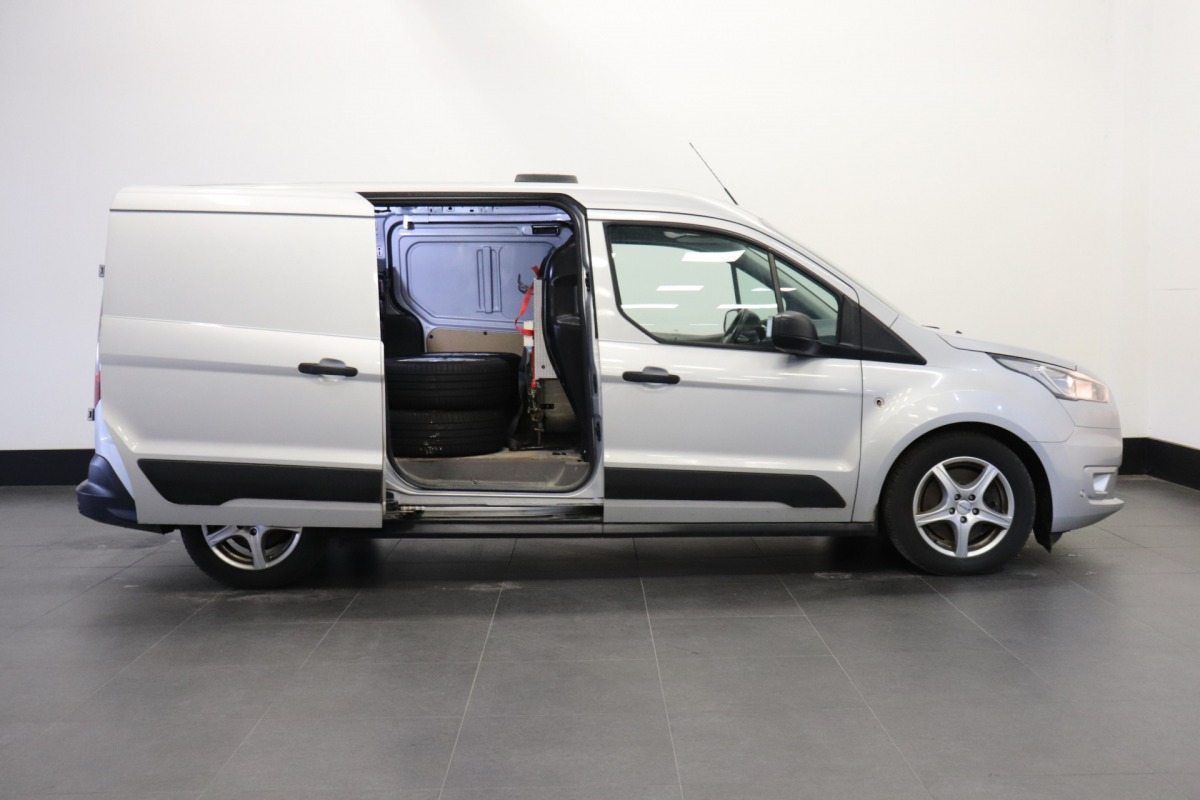 Ford Transit Connect 1.5 EcoBlue 120PK L2 Automaat - Bak defect. - AC/Climate - Navi - Cruise - EURO 6 - € 6.950,- Excl. Ford Transit Connect 1.5 EcoBlue 120PK L2 Automaat - Bak defect. - AC/Climate - Navi - Cruise - EURO 6 - € 6.950,- Excl.
