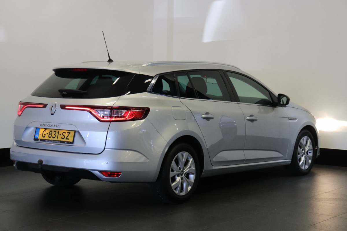 Renault Mégane Estate 1.3 TCe Limited NL-Auto Airco | Navi | Cruise | Camera | LM velgen | €9.900,- Renault Mégane Estate 1.3 TCe Limited NL-Auto Airco | Navi | Cruise | Camera | LM velgen | €9.900,-