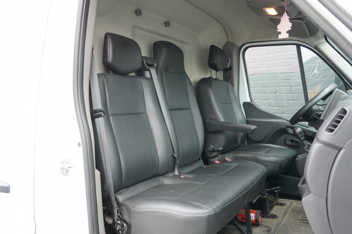 Renault Master 2.3 dCi 135PK L2H2 EURO 6 - Airco - Cruise - Imperiaal - €15.950,- Excl.