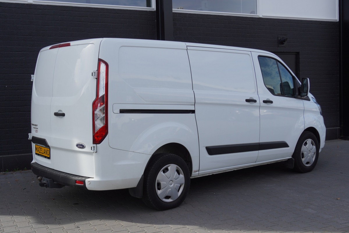 Ford Transit Custom 2.0 TDCI 130PK Automaat EURO 6 - Airco - Cruise - PDC - €19.950,- Excl. Ford Transit Custom 2.0 TDCI 130PK Automaat EURO 6 - Airco - Cruise - PDC - €19.950,- Excl.