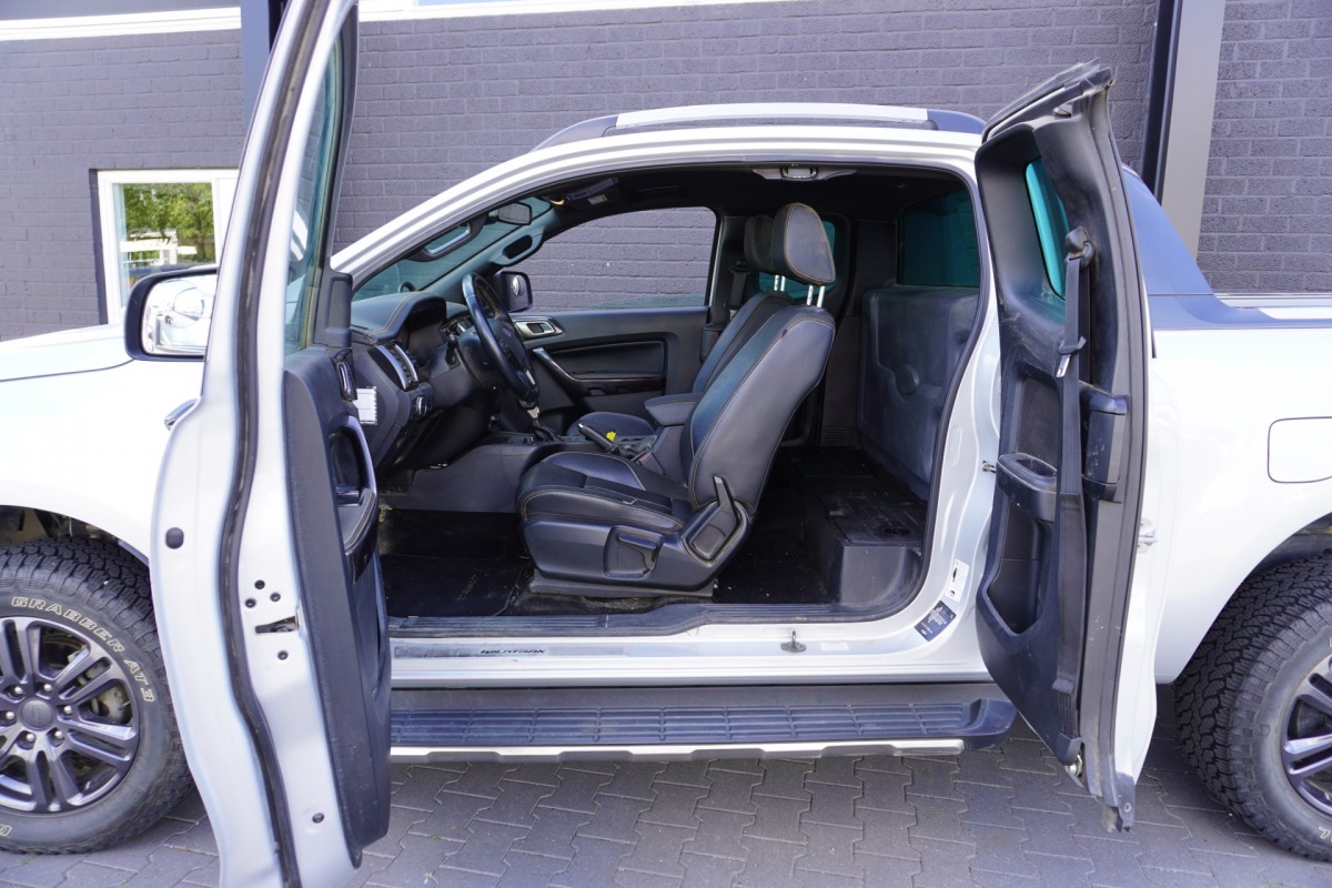 Ford Ranger 2.0 EcoBlue 213PK 4x4 Automaat EURO 6 - Airco - Navi - Cruise - € 22.900,- Excl. Ford Ranger 2.0 EcoBlue 213PK 4x4 Automaat EURO 6 - Airco - Navi - Cruise - € 22.900,- Excl.