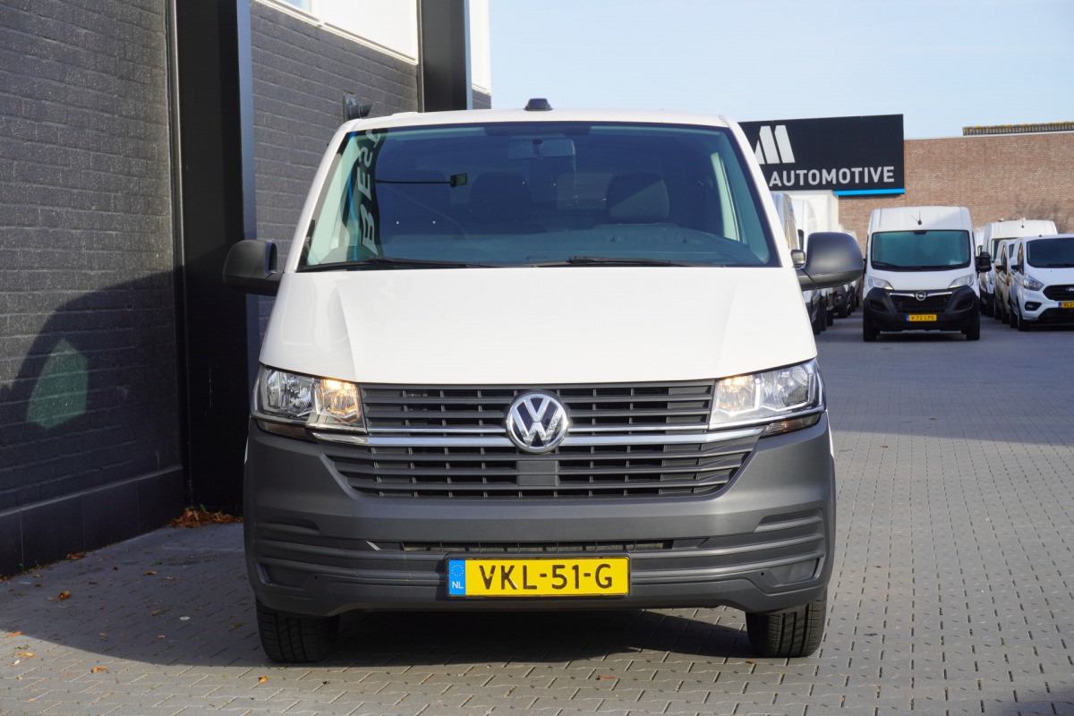 Volkswagen Transporter 2.0 TDI EURO 6 - Airco - Cruise - Carplay - €13.950,- Excl. Volkswagen Transporter 2.0 TDI EURO 6 - Airco - Cruise - Carplay - €13.950,- Excl.
