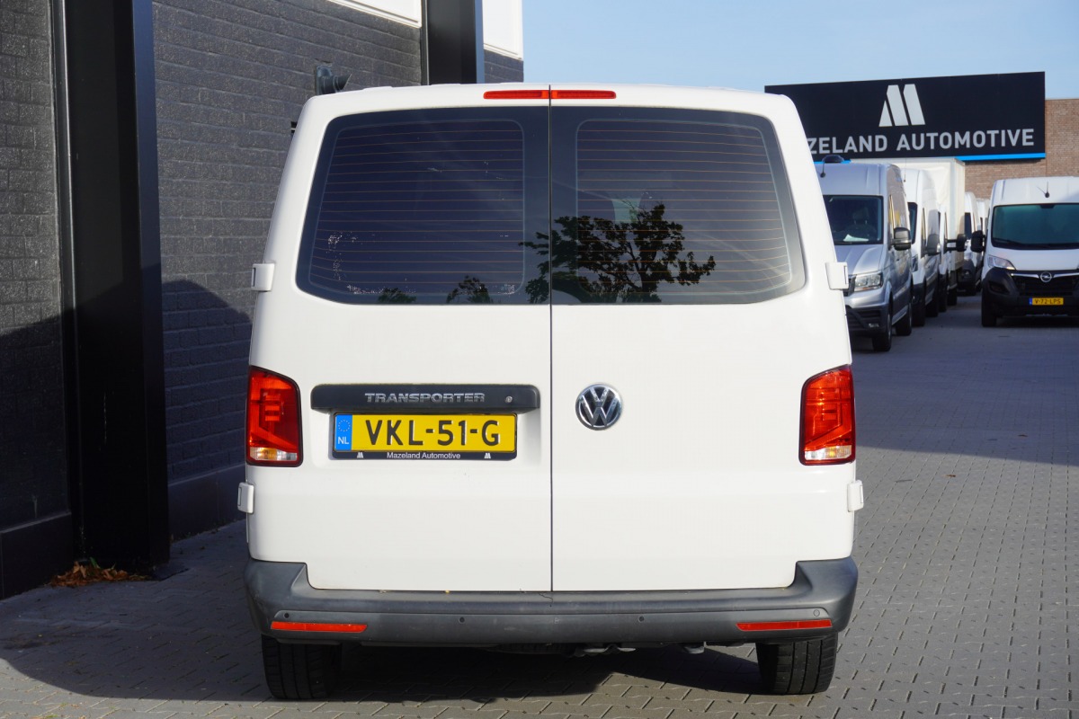 Volkswagen Transporter 2.0 TDI EURO 6 - Airco - Cruise - Carplay - €13.950,- Excl. Volkswagen Transporter 2.0 TDI EURO 6 - Airco - Cruise - Carplay - €13.950,- Excl.