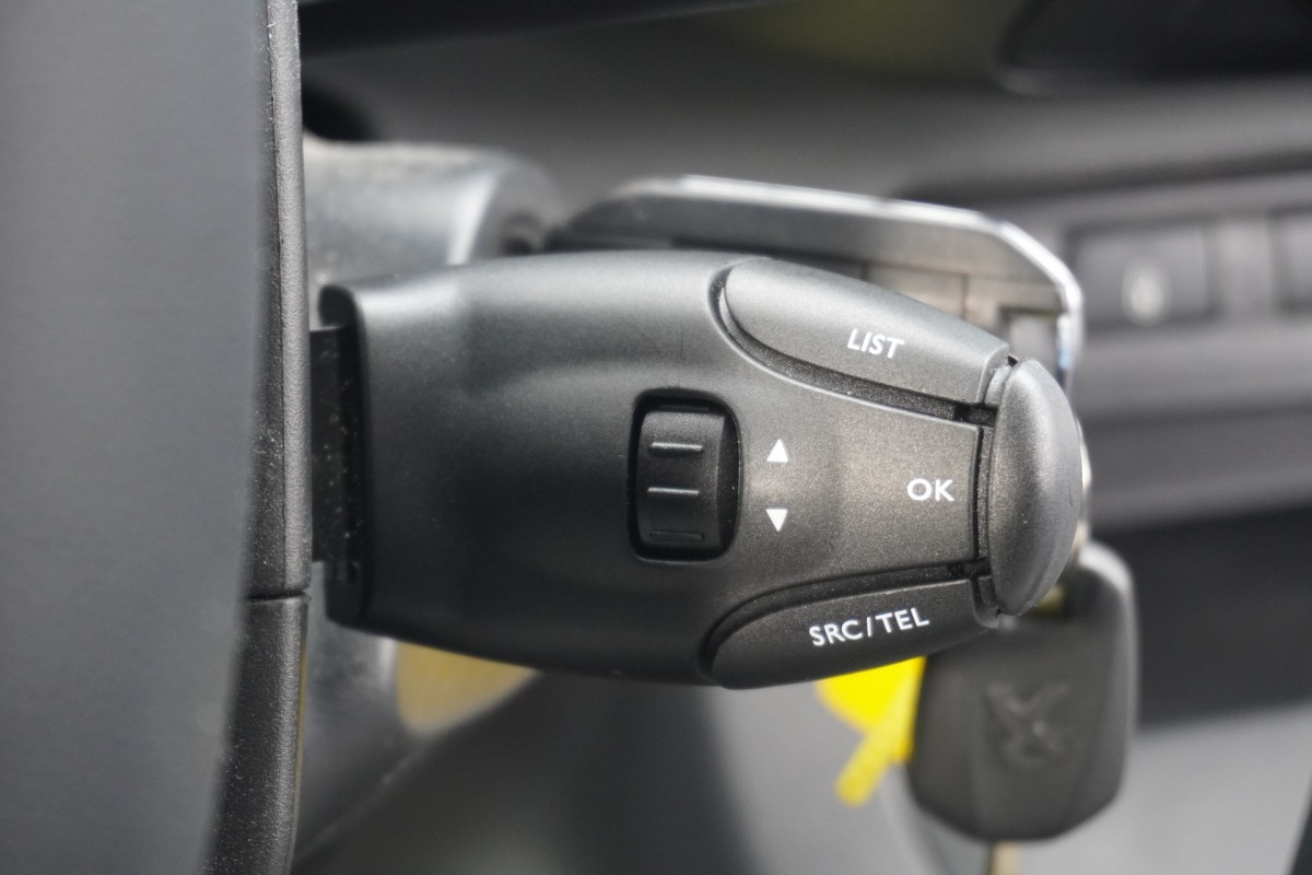 Peugeot Expert 1.5 BlueHDI L2 EURO 6 - Airco - Cruise - Carplay - €13.900,- Excl. Peugeot Expert 1.5 BlueHDI L2 EURO 6 - Airco - Cruise - Carplay - €13.900,- Excl.