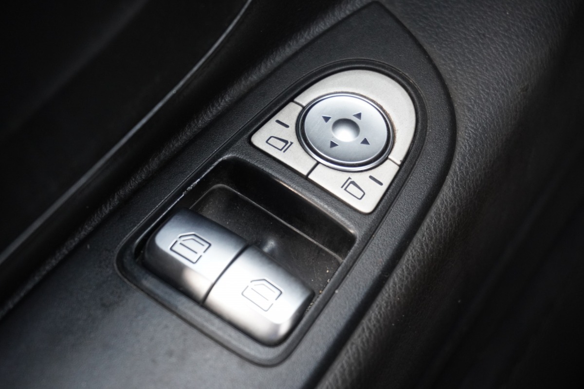Mercedes-Benz Vito 114 CDI Lang Automaat EURO 6 - AC/Climate - Navi - Cruise - €13.900,- Excl.