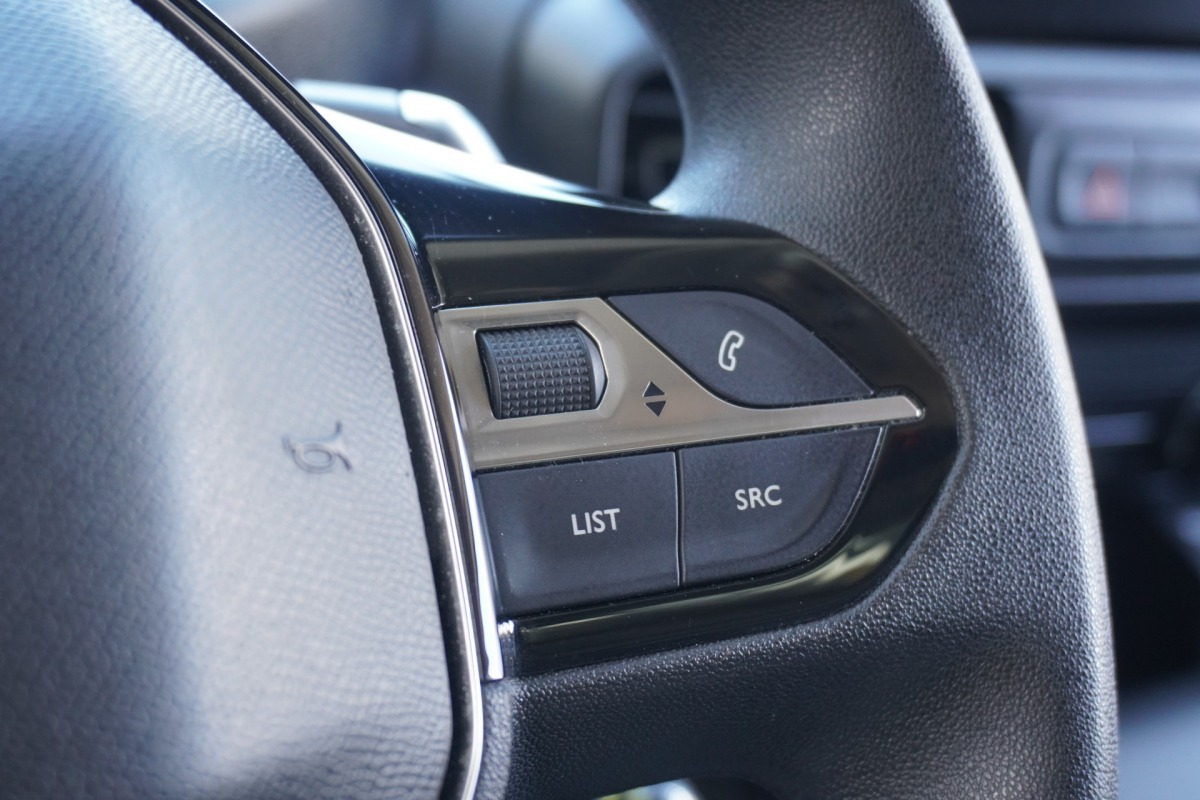 Peugeot Partner 1.5 BlueHDI 130PK Automaat EURO 6 - Airco - Cruise - Carplay - €9.950,- Excl. Peugeot Partner 1.5 BlueHDI 130PK Automaat EURO 6 - Airco - Cruise - Carplay - €9.950,- Excl.
