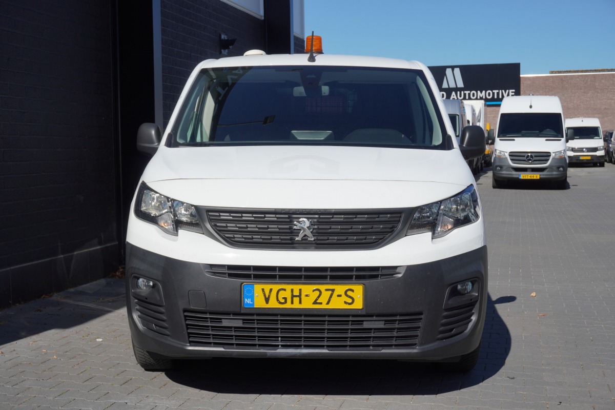 Peugeot Partner 1.5 BlueHDI 130PK Automaat EURO 6 - Airco - Cruise - Carplay - €9.950,- Excl. Peugeot Partner 1.5 BlueHDI 130PK Automaat EURO 6 - Airco - Cruise - Carplay - €9.950,- Excl.