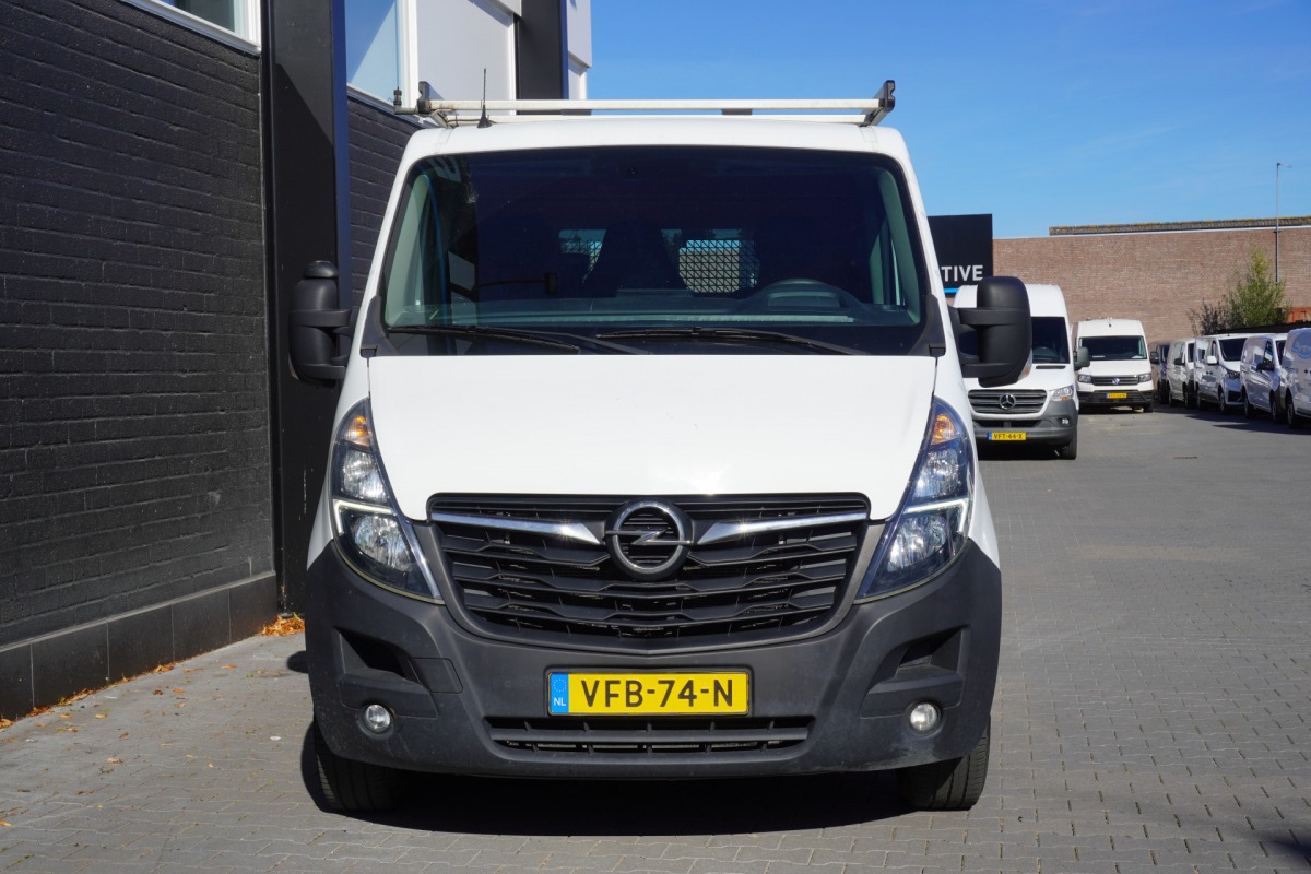 Opel Movano 2.3 Turbo L1H1 Automaat 150PK EURO 6 - Airco - Navi - Cruise - €10.950,- Excl. Opel Movano 2.3 Turbo L1H1 Automaat 150PK EURO 6 - Airco - Navi - Cruise - €10.950,- Excl.