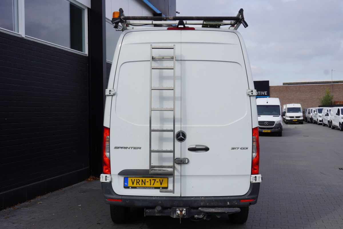 Mercedes-Benz Sprinter 317 CDI L2H2 170PK Automaat EURO 6 - Airco - Navi - Cruise - €21.900,- Excl. Mercedes-Benz Sprinter 317 CDI L2H2 170PK Automaat EURO 6 - Airco - Navi - Cruise - €21.900,- Excl.