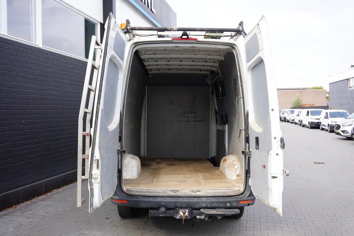 Mercedes-Benz Sprinter 317 CDI L2H2 170PK Automaat EURO 6 - Airco - Navi - Cruise - €21.900,- Excl. Mercedes-Benz Sprinter 317 CDI L2H2 170PK Automaat EURO 6 - Airco - Navi - Cruise - €21.900,- Excl.