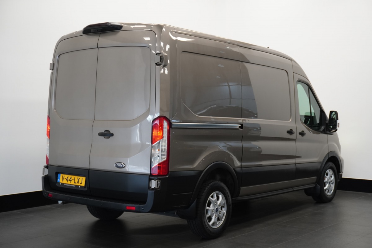 Ford Transit 2.0 TDCI 185PK L2H2 EURO 6 - Airco - Navi - Stoelverw. - €16.900,- Excl. Ford Transit 2.0 TDCI 185PK L2H2 EURO 6 - Airco - Navi - Stoelverw. - €16.900,- Excl.