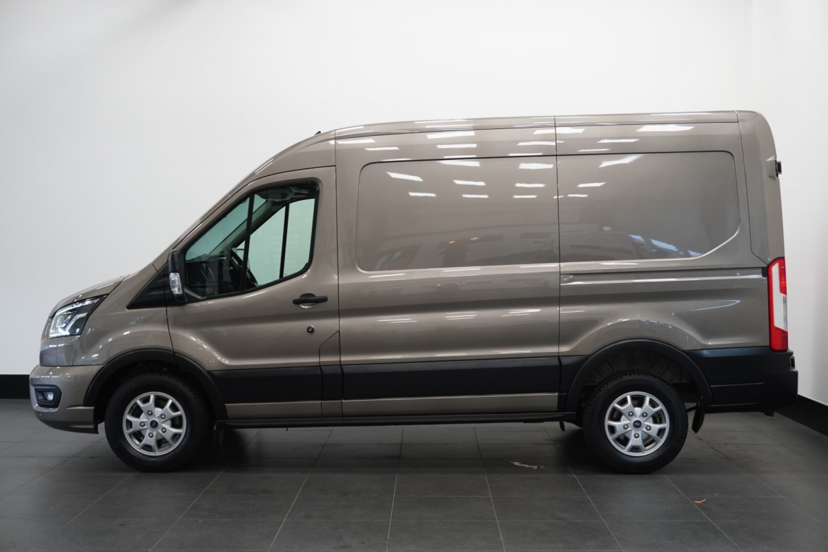 Ford Transit 2.0 TDCI 185PK L2H2 EURO 6 - Airco - Navi - Stoelverw. - €16.900,- Excl. Ford Transit 2.0 TDCI 185PK L2H2 EURO 6 - Airco - Navi - Stoelverw. - €16.900,- Excl.