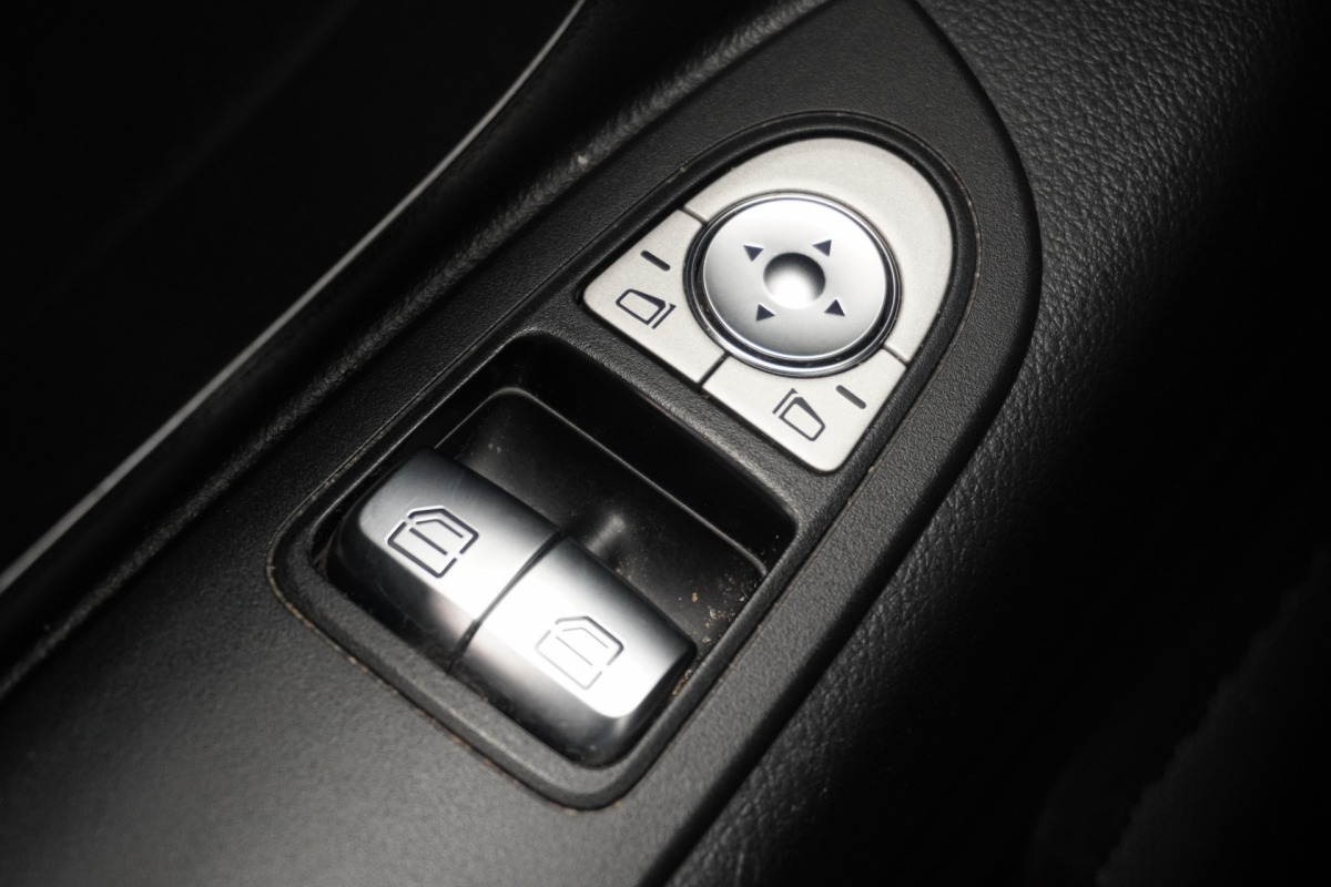 Mercedes-Benz Vito 114 CDI Lang EURO 6 - AC/Climate - Navi - Cruise - €16.900,- Excl. Mercedes-Benz Vito 114 CDI Lang EURO 6 - AC/Climate - Navi - Cruise - €16.900,- Excl.