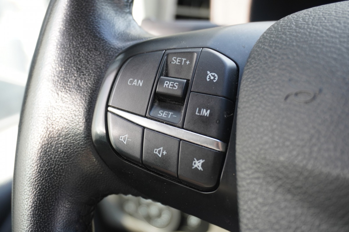 Ford Transit Custom 2.0 TDCI 130PK EURO 6 - Airco - Navi - Cruise - €11.900,- Excl.