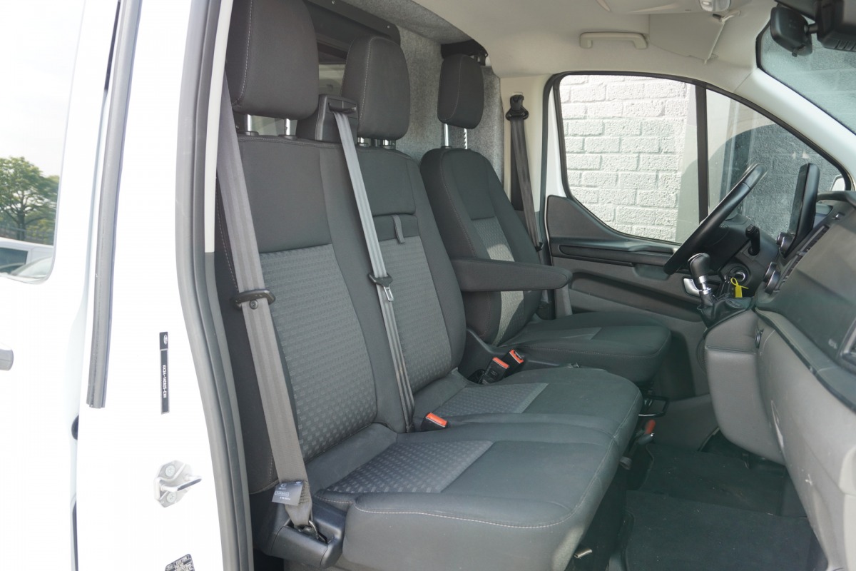 Ford Transit Custom 2.0 TDCI 130PK EURO 6 - Airco - Navi - Cruise - €11.900,- Excl.